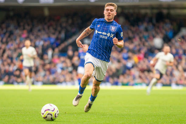 旧保持在东 旧保持在东